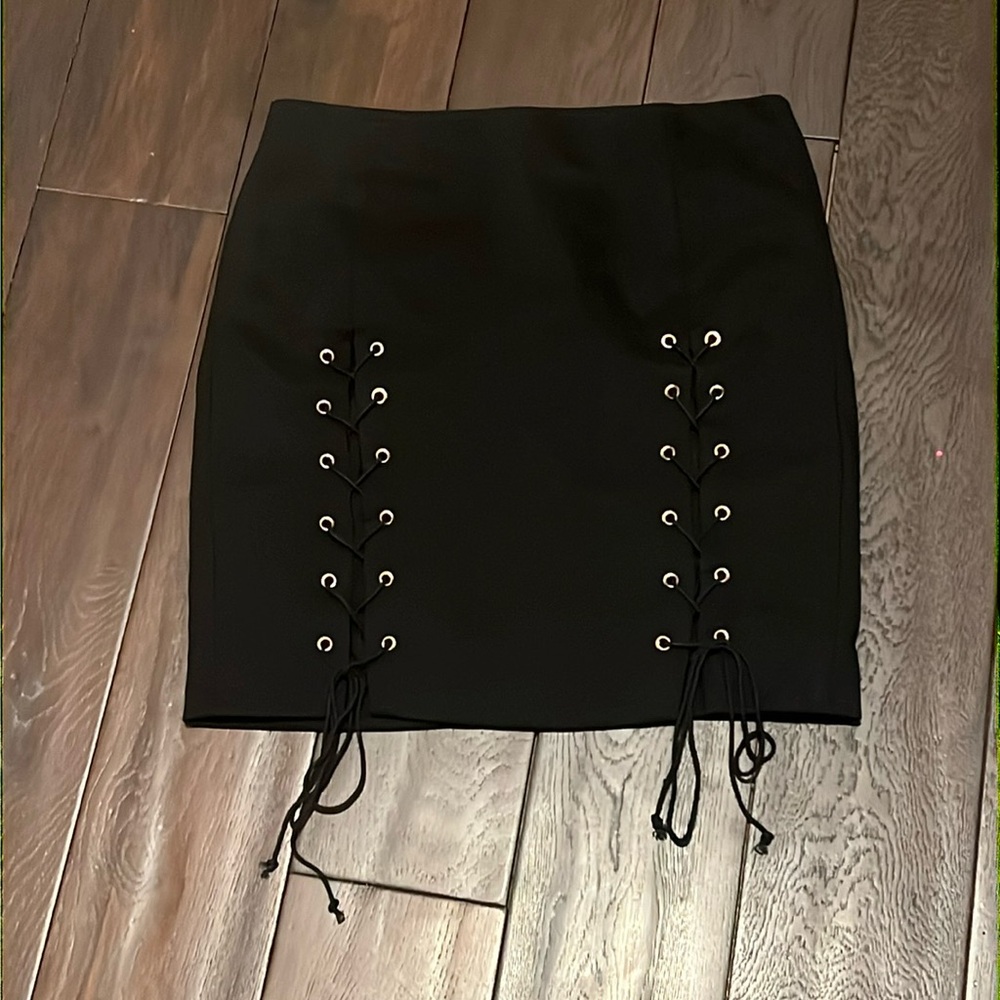 NWOT Women S Olivaceous Skirt